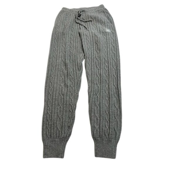 ALO Yoga Cable Knit Winter Bliss Pant in Athletic Heather Grey - Picture 1 of 7